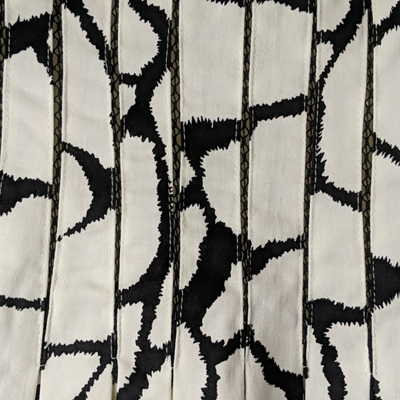 Kay Unger printed dress with pockets - Picture 3 of 8